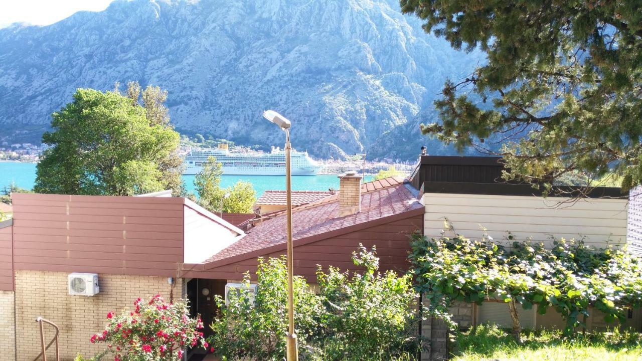 Ferienwohnung Sofi Kotor Exterior foto